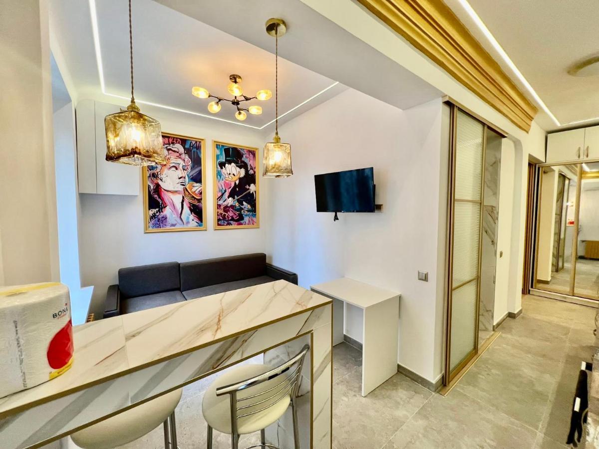 דירות צ'יסינאו City Central Apart מראה חיצוני תמונה